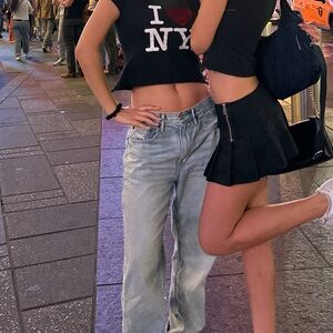 american eagle light wash low rise boyfriend jeans